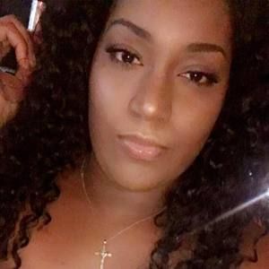 Meet your Posher, Tenisha